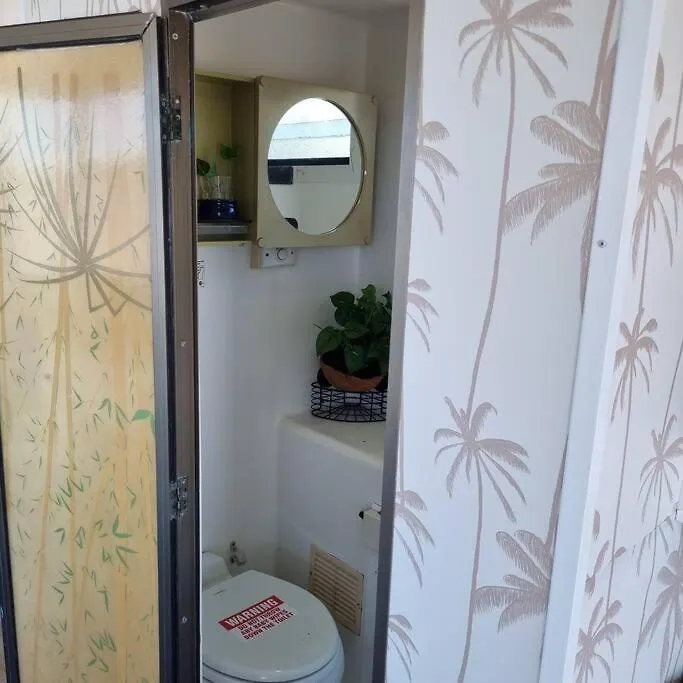 Botel The One & Only Houseboat Hire On Maroochy River Maroochydore
