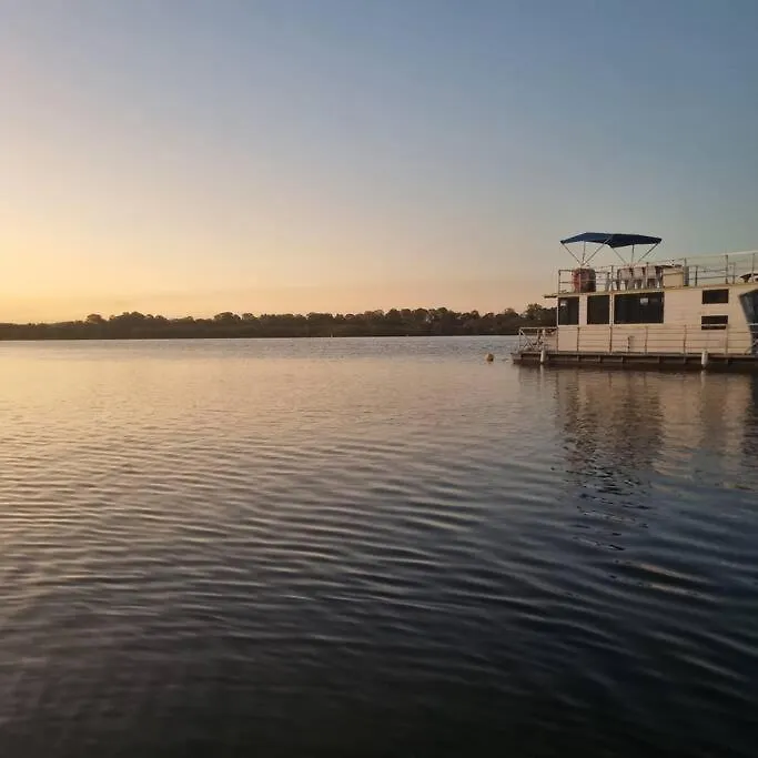 Botel The One & Only Houseboat Hire On Maroochy River Maroochydore